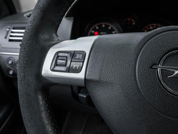 Opel Astra H Рестайлинг с пробегом 2011 года, цена 448 000 рублей, 318920 км, хэтчбек, Автокод Объявления