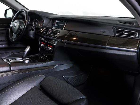 BMW 7 серии V (F01/F02/F04) Рестайлинг с пробегом 2014 года, цена 2 490 000 рублей, 170869 км, седан, Автокод Объявления