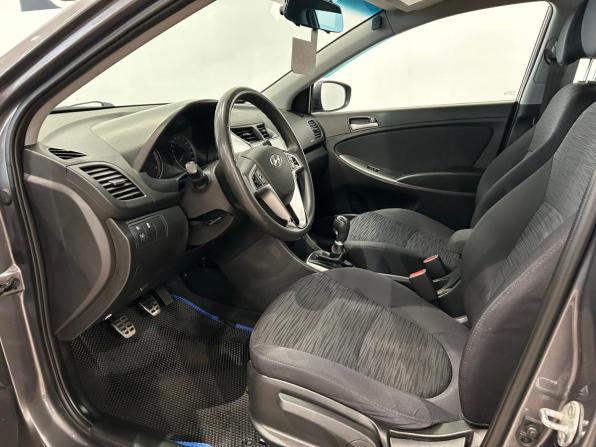 Hyundai Solaris I Рестайлинг с пробегом 2016 года, цена 599 000 рублей, 242050 км, седан, Автокод Объявления