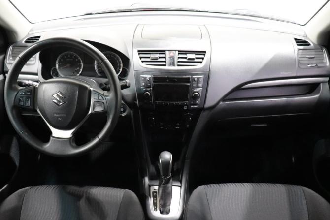 Suzuki Swift IV с пробегом 2011 года, цена 825 000 рублей, 92996 км, хэтчбек, Автокод Объявления