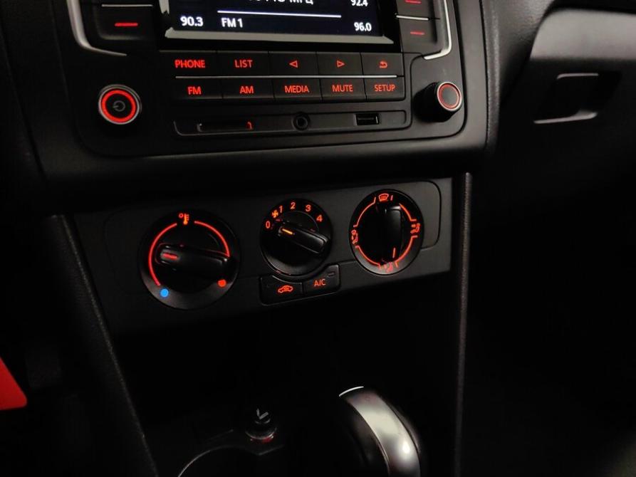 Volkswagen Polo V Рестайлинг Подольск  - изображение 15