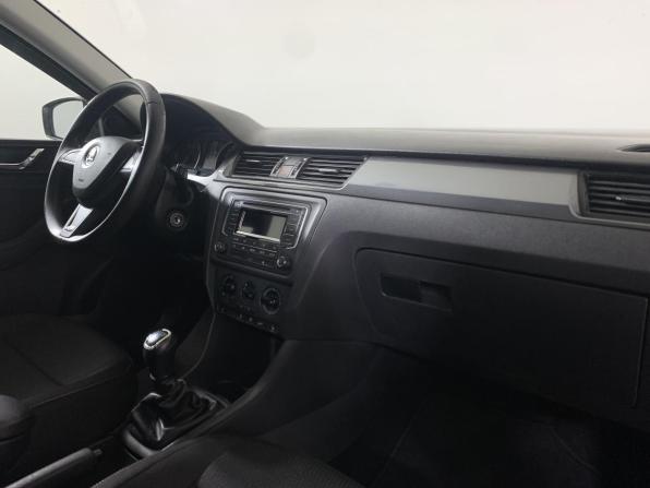 Skoda Rapid I с пробегом 2014 года, цена 699 000 рублей, 219632 км, лифтбек, Автокод Объявления