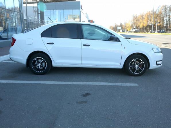 Skoda Rapid I с пробегом 2016 года, цена 886 000 рублей, 187000 км, лифтбек, Автокод Объявления