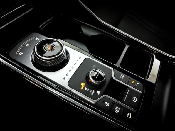 Kia Sorento IV с пробегом 2023 года, цена 4 650 000 рублей, 39879 км, внедорожник, Автокод Объявления