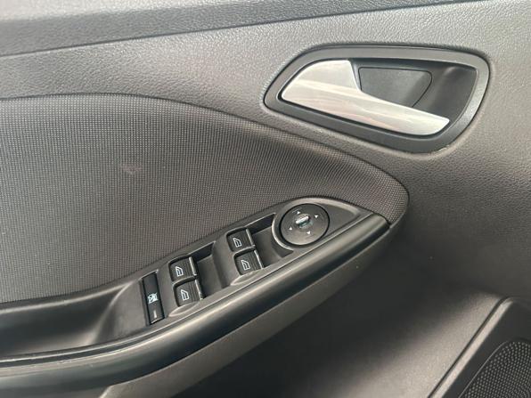Ford Focus III с пробегом 2013 года, цена 649 000 рублей, 204466 км, хэтчбек, Автокод Объявления