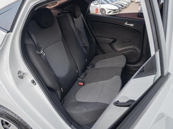 Hyundai Solaris I с пробегом 2013 года, цена 820 000 рублей, 204992 км, седан, Автокод Объявления