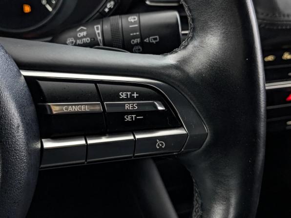 Mazda 3 IV (BP) с пробегом 2019 года, цена 2 250 000 рублей, 30794 км, хэтчбек, Автокод Объявления