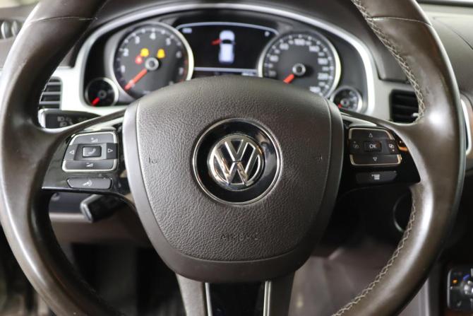 Volkswagen Touareg II с пробегом 2013 года, цена 1 999 990 рублей, 225841 км, внедорожник, Автокод Объявления