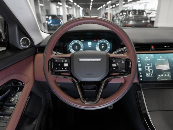 Land Rover Range Rover Evoque II Рестайлинг с пробегом 2025 года, цена 6 250 000 рублей, 26 км, внедорожник, Автокод Объявления