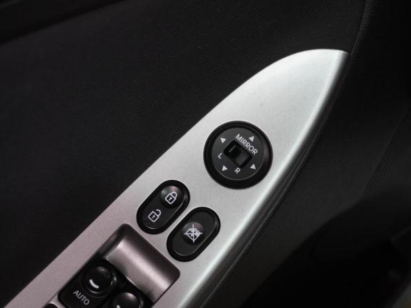 Hyundai Solaris I Рестайлинг с пробегом 2016 года, цена 954 000 рублей, 156075 км, хэтчбек, Автокод Объявления
