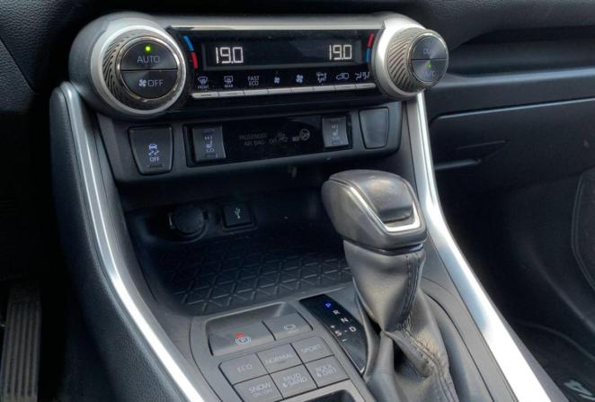 Toyota RAV4 V (XA50) с пробегом 2021 года, цена 3 770 000 рублей, 78000 км, внедорожник, Автокод Объявления