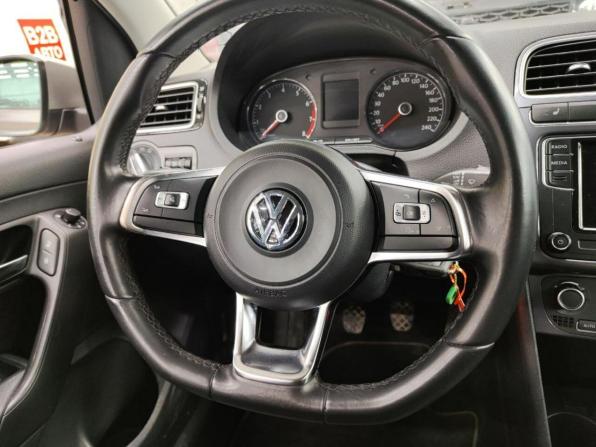 Volkswagen Polo V Рестайлинг с пробегом 2019 года, цена 1 143 752 рубля, 142910 км, седан, Автокод Объявления