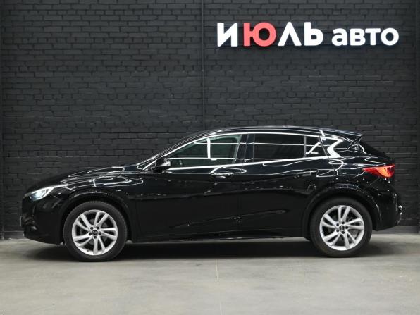 Infiniti Q30 с пробегом 2017 года, цена 1 800 000 рублей, 140126 км, хэтчбек, Автокод Объявления