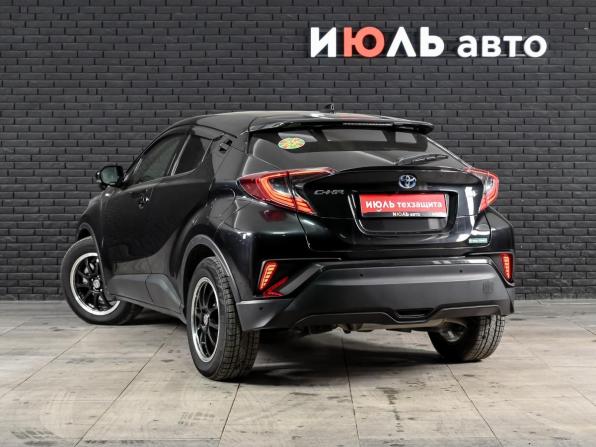 Toyota C-HR I с пробегом 2018 года, цена 2 350 000 рублей, 89340 км, внедорожник, Автокод Объявления
