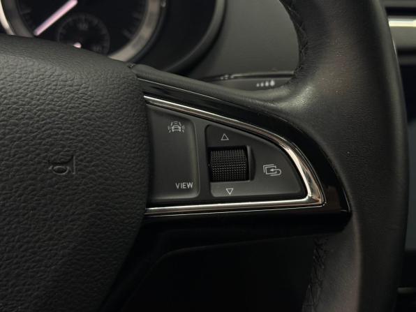 Skoda Octavia III (A7) Рестайлинг с пробегом 2020 года, цена 2 299 000 рублей, 38020 км, лифтбек, Автокод Объявления