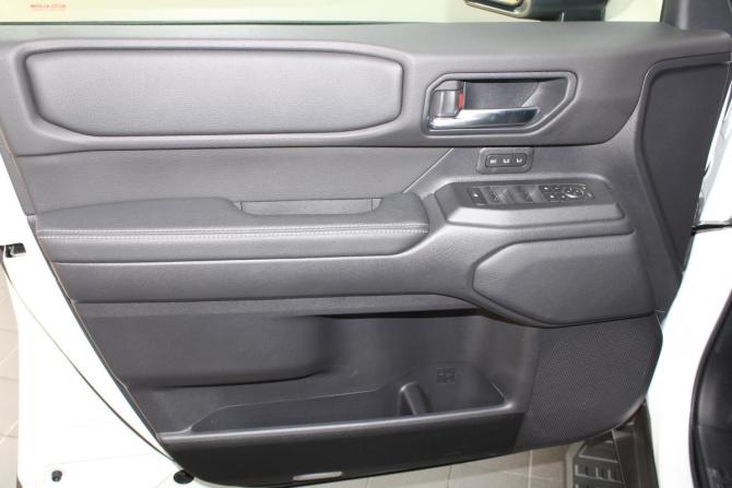 Toyota Land Cruiser Prado 250 Series с пробегом 2024 года, цена 13 600 000 рублей, 5940 км, внедорожник, Автокод Объявления