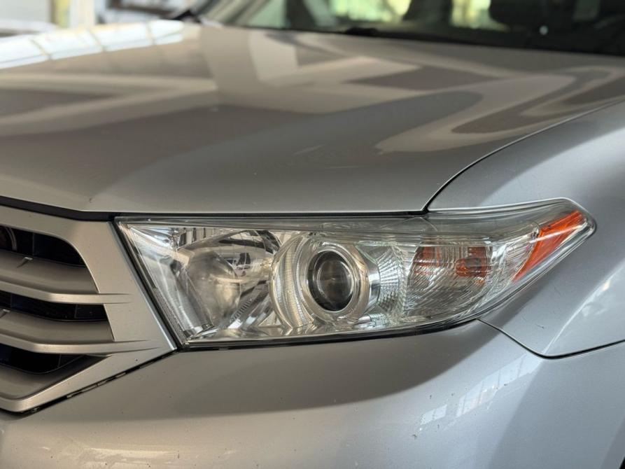 Toyota Highlander II (XU40) Рестайлинг Челябинск  - изображение 9