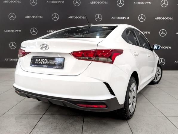 Hyundai Solaris II Рестайлинг с пробегом 2022 года, цена 1 615 000 рублей, 71375 км, седан, Автокод Объявления