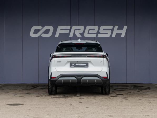 Geely Galaxy L7 с пробегом 2023 года, цена 3 250 000 рублей, 6096 км, внедорожник, Автокод Объявления
