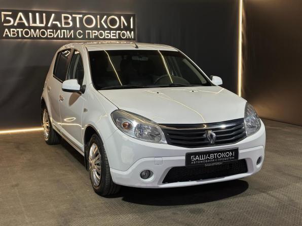 Renault Sandero I с пробегом 2013 года, цена 620 000 рублей, 111531 км, хэтчбек, Автокод Объявления