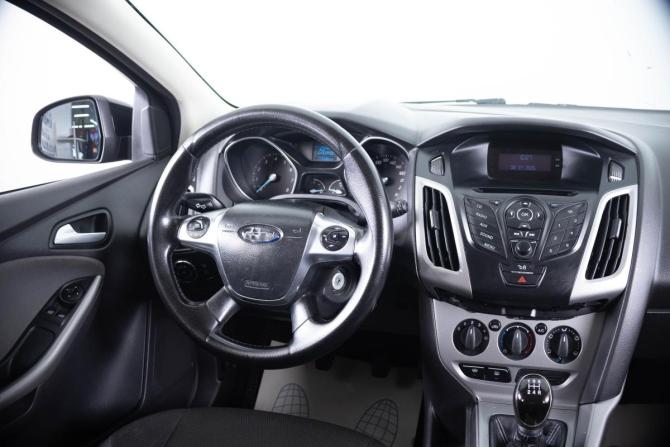 Ford Focus III с пробегом 2012 года, цена 699 000 рублей, 250954 км, хэтчбек, Автокод Объявления