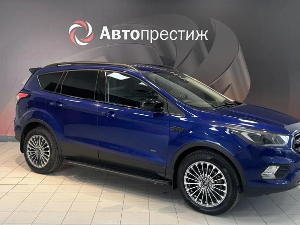 Ford Kuga II Рестайлинг с пробегом 2017 года, цена 1 679 000 рублей, 64000 км, внедорожник, Автокод Объявления