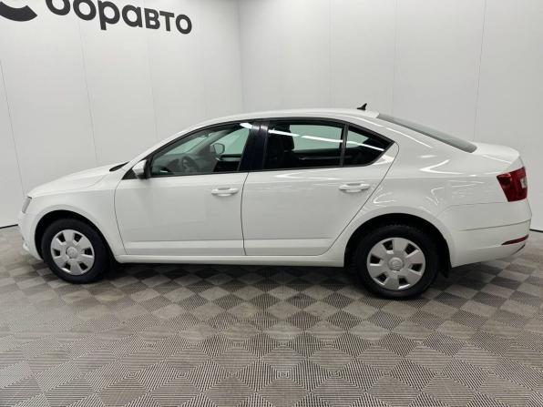 Skoda Octavia III (A7) Рестайлинг с пробегом 2017 года, цена 1 440 000 рублей, 102578 км, лифтбек, Автокод Объявления