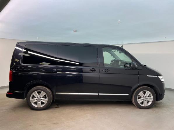 Volkswagen Multivan T6 Рестайлинг с пробегом 2021 года, цена 7 100 000 рублей, 85370 км, минивэн, Автокод Объявления
