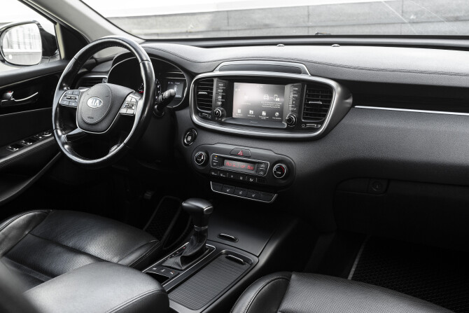 Kia Sorento III Prime Рестайлинг с пробегом 2019 года, цена 2 616 000 рублей, 146315 км, внедорожник, Автокод Объявления