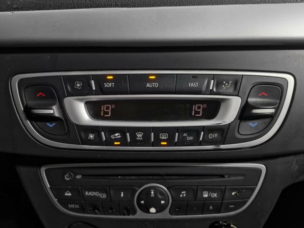 Renault Fluence I с пробегом 2012 года, цена 490 000 рублей, 214949 км, седан, Автокод Объявления