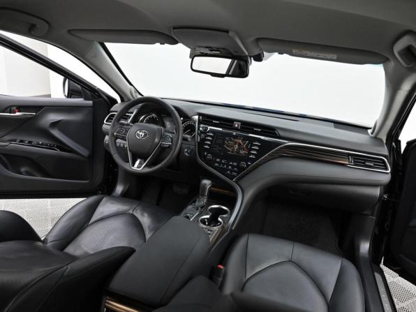 Toyota Camry VIII (XV70) с пробегом 2019 года, цена 1 669 000 рублей, 73197 км, седан, Автокод Объявления