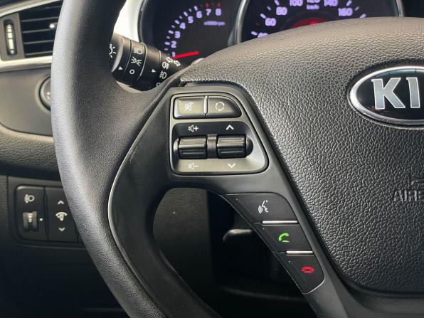 Kia Ceed II Рестайлинг с пробегом 2018 года, цена 1 297 000 рублей, 105331 км, универсал, Автокод Объявления