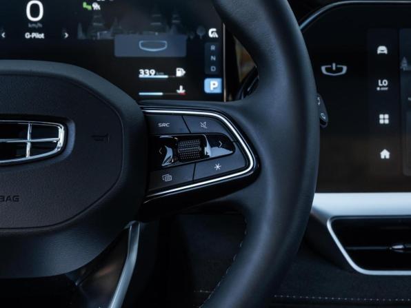 Geely Monjaro I Рестайлинг с пробегом 2024 года, цена 3 570 000 рублей, 15337 км, внедорожник, Автокод Объявления