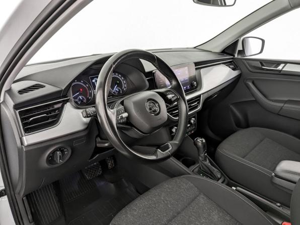 Skoda Rapid II с пробегом 2020 года, цена 1 595 000 рублей, 66554 км, лифтбек, Автокод Объявления