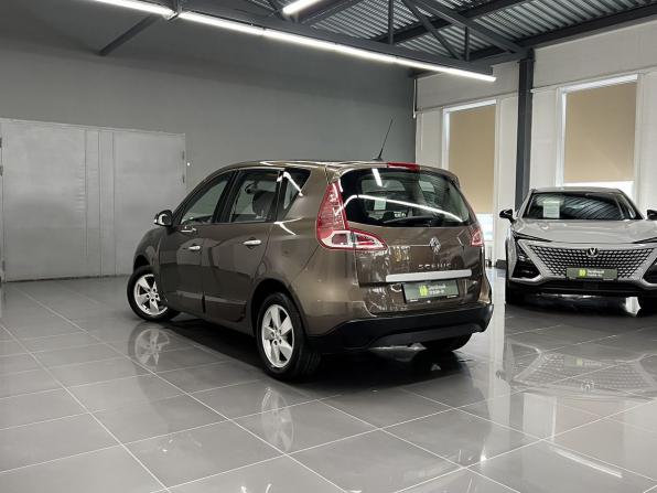 Renault Scenic III с пробегом 2010 года, цена 795 000 рублей, 206829 км, компактвэн, Автокод Объявления