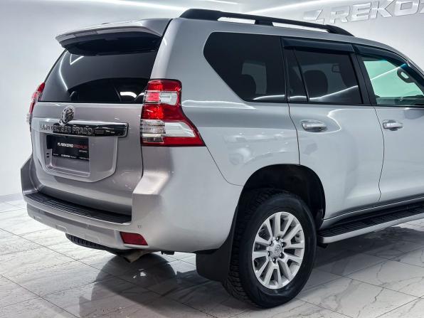 Toyota Land Cruiser Prado 150 Series Рестайлинг 1 с пробегом 2016 года, цена 3 199 000 рублей, 259000 км, внедорожник, Автокод Объявления