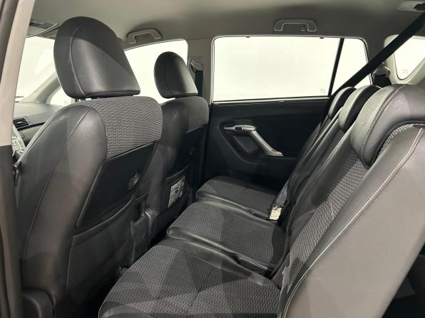Toyota Verso I с пробегом 2012 года, цена 829 000 рублей, 294213 км, компактвэн, Автокод Объявления