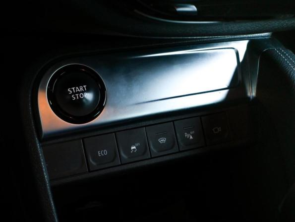 Renault Kaptur I Рестайлинг с пробегом 2020 года, цена 1 699 000 рублей, 90988 км, внедорожник, Автокод Объявления
