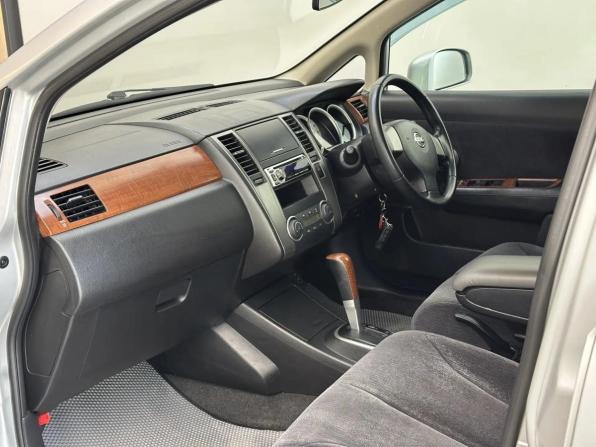 Nissan Tiida I Рестайлинг с пробегом 2010 года, цена 720 000 рублей, 205197 км, седан, Автокод Объявления