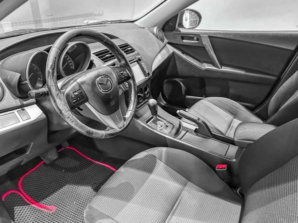 Mazda 3 II (BL) Рестайлинг с пробегом 2013 года, цена 934 351 рубль, 190002 км, седан, Автокод Объявления