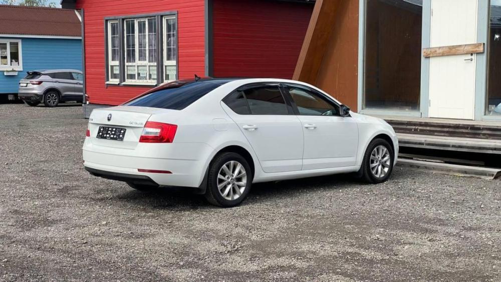Skoda Octavia III (A7) Рестайлинг Санкт-Петербург  - изображение 4