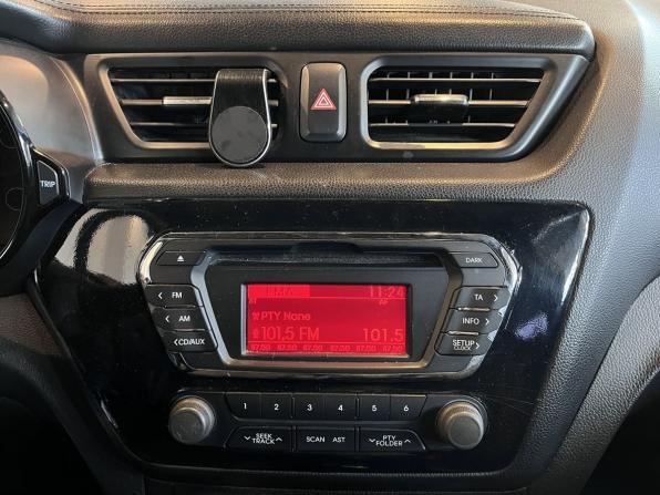 Kia Rio III с пробегом 2013 года, цена 890 000 рублей, 167309 км, хэтчбек, Автокод Объявления