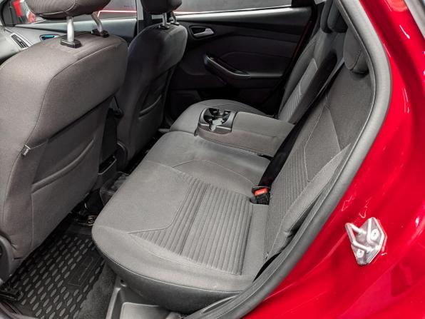 Ford Focus III Рестайлинг с пробегом 2017 года, цена 1 050 000 рублей, 135787 км, хэтчбек, Автокод Объявления