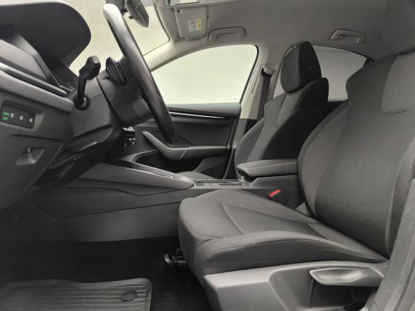 Skoda Octavia IV (A8) с пробегом 2021 года, цена 2 284 000 рублей, 51704 км, лифтбек, Автокод Объявления
