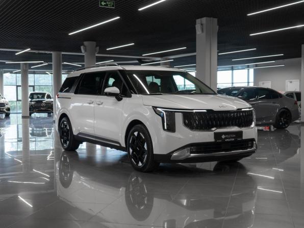Kia Carnival IV Рестайлинг с пробегом 2025 года, цена 5 600 000 рублей, 12428 км, минивэн, Автокод Объявления
