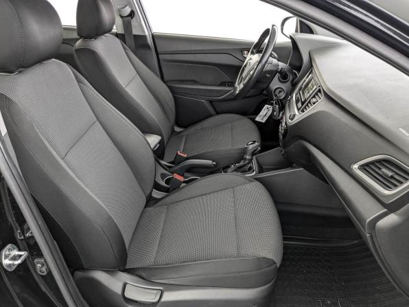 Hyundai Solaris II с пробегом 2017 года, цена 1 175 000 рублей, 163268 км, седан, Автокод Объявления