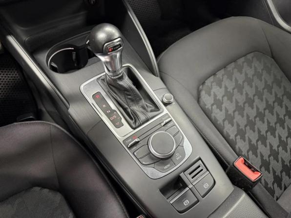 Audi A3 III (8V) с пробегом 2016 года, цена 1 614 630 рублей, 191593 км, седан, Автокод Объявления