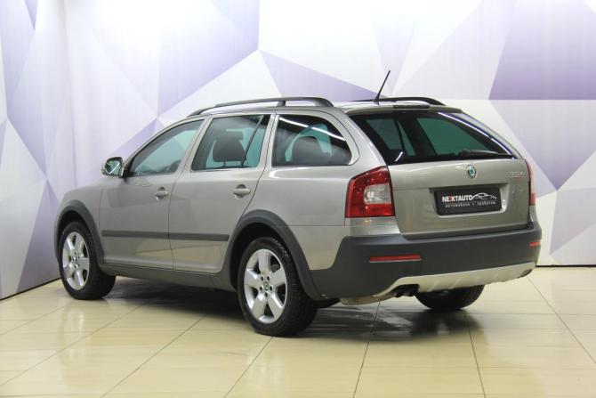Skoda Octavia II (A5) Рестайлинг с пробегом 2011 года, цена 949 000 рублей, 188690 км, универсал, Автокод Объявления