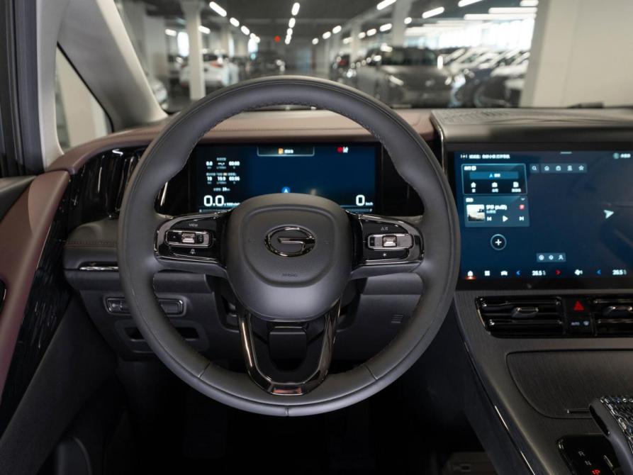 GAC Trumpchi M8 II Москва  - изображение 11