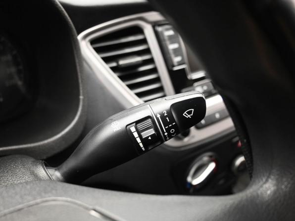 Hyundai Solaris II с пробегом 2019 года, цена 1 559 000 рублей, 103447 км, седан, Автокод Объявления